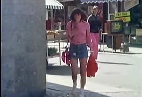 Онлайн порно големи младите цици, датски реколтата в червена кутия